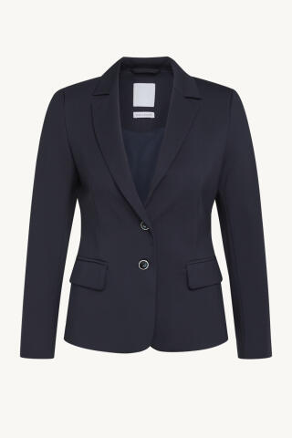 Claire - Elinor Blazer, Dame
